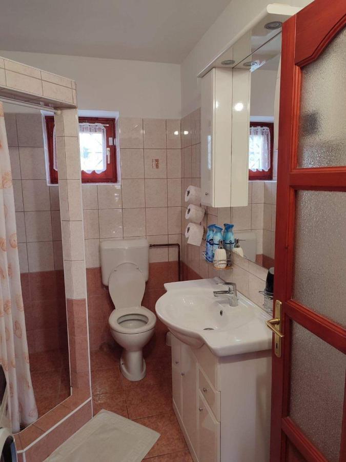 Szent Orban Vendeghaz Apartment Ábrahámhegy Екстериор снимка